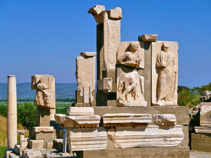 Memmius Monument. Photo: http://www.ephesus.ws