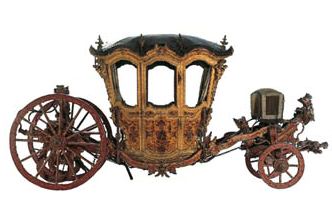 Coach Museum. Berlin of Queen Maria I. 18th century. Photo: Museum website.