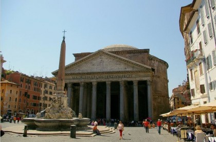 Sites in Rome. The Pantheon. Photo: worldalldetails.com