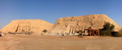Egypt travel. Abu Simbel. Photo: Wikipedia Holger Weinandt; cropped by Beyond My Ken (talk) 04:48, 16 January 2011 (UTC).