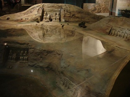 Egypt travel. A scale model showing the original and current location of the temple (with respect to the water level) at the Nubian Museum, in Aswan. Photo: Wikipedia, Zureks. http://en.wikipedia.org/wiki/File:Abu_Simbel_relocation_by_Zureks.jpg