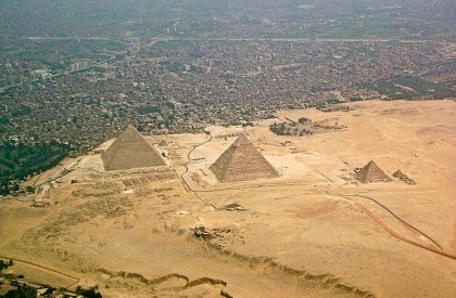 Pyramids of Giza. Photo: Wikipedia, Robster1983.