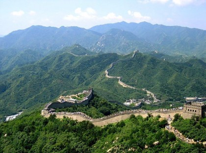 Great Wall of China at Badaling. Photo: Wikipedia, Samxli. http://en.wikipedia.org/wiki/File:GreatWall_2004_Summer_1A.jpg