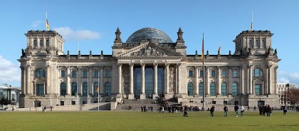 What to do in Berlin. Reichstag Building. Photo: Wikipedia,  Mfield, Matthew Field, http://www.photography.mattfield.com; edit by Waugsberg (rotation 0,4°). http://en.wikipedia.org/wiki/File:Berlin_reichstag_west_panorama_2.jpg